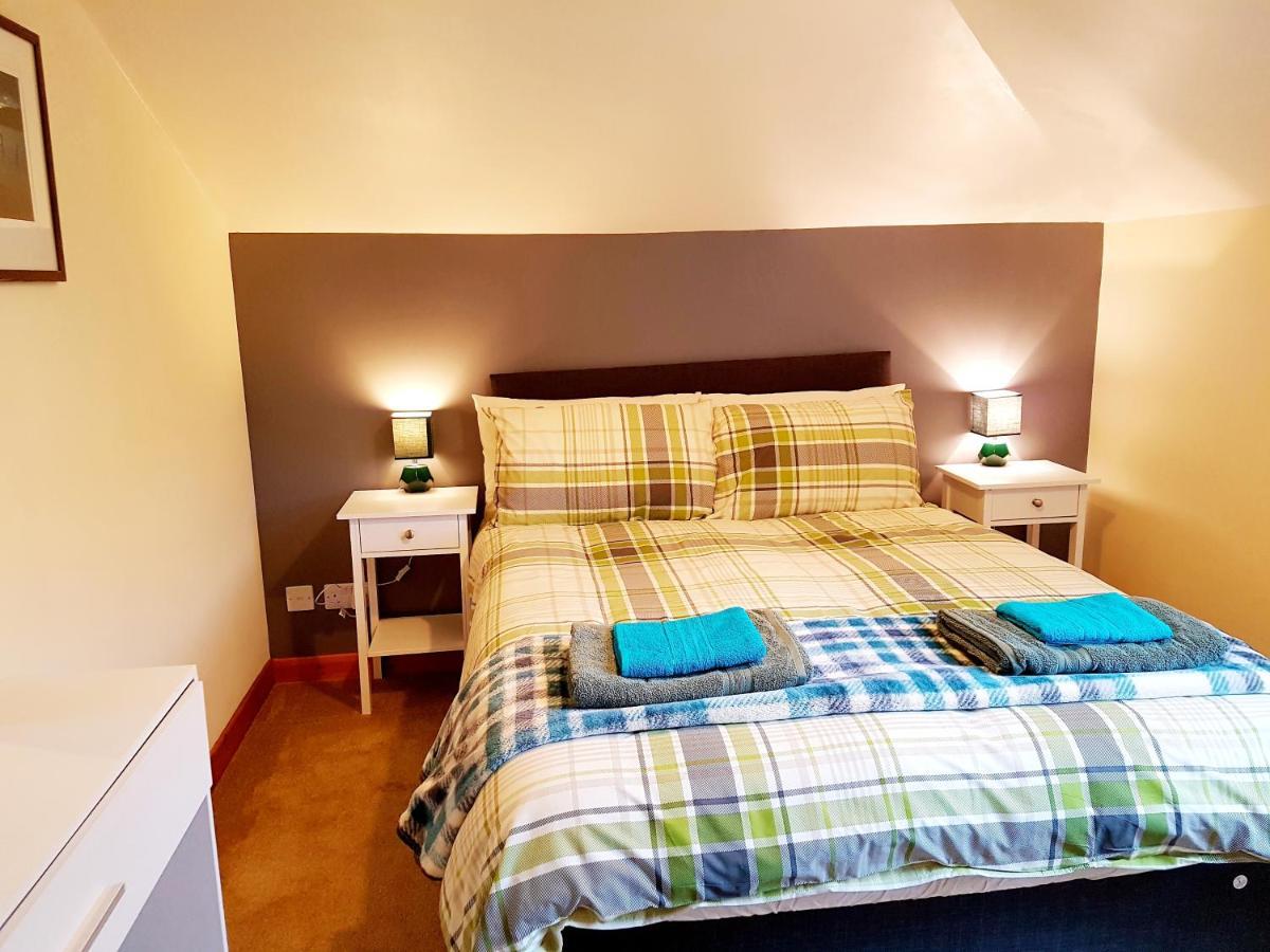 Stylish 2 Bedroom - 2 Miles Inverness City Centre Exterior foto