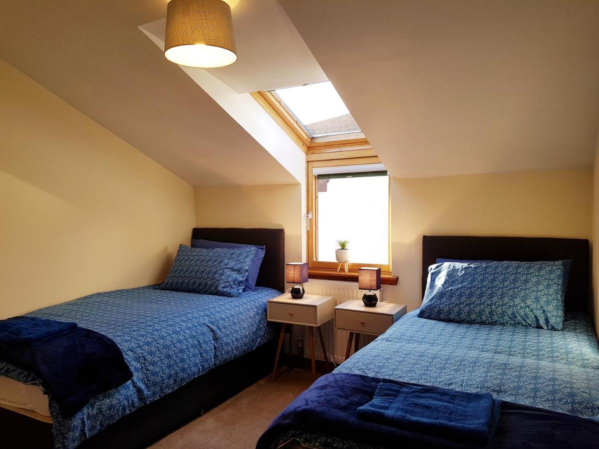 Stylish 2 Bedroom - 2 Miles Inverness City Centre Exterior foto