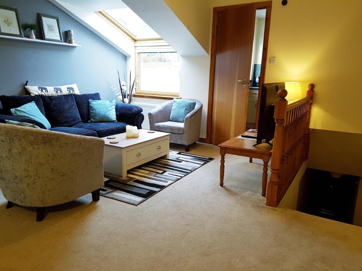 Stylish 2 Bedroom - 2 Miles Inverness City Centre Exterior foto