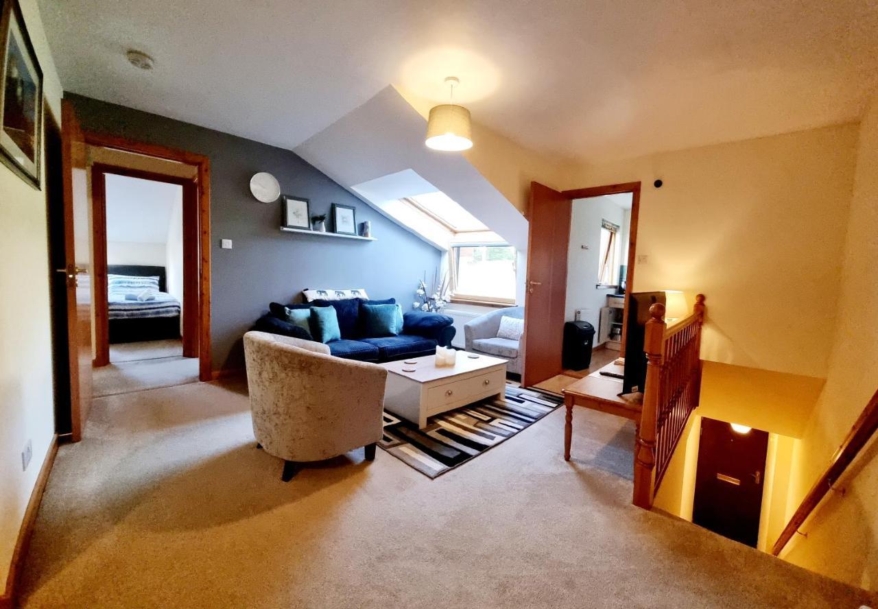 Stylish 2 Bedroom - 2 Miles Inverness City Centre Exterior foto